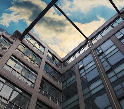 Fremtidens klasseværelse: Hvordan teknologi forvandler undervisningen